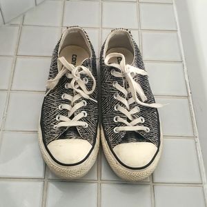 Converse All Star Classic Skater, Size 8, black & white zig zag